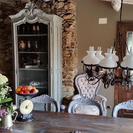 Agriturismo Gocce Di Luna 첼레리구레 외부 사진