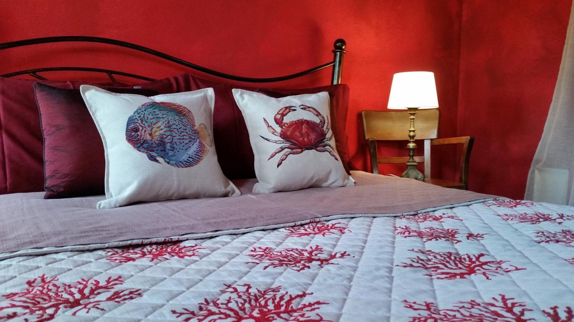 Agriturismo Gocce Di Luna 첼레리구레 외부 사진