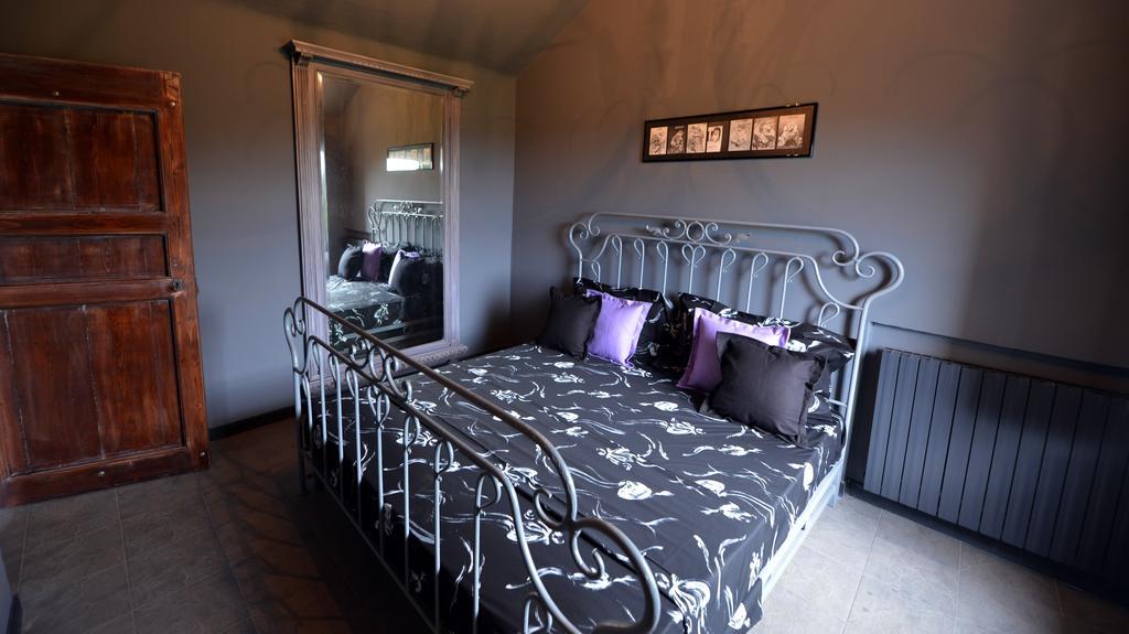 Agriturismo Gocce Di Luna 첼레리구레 객실 사진