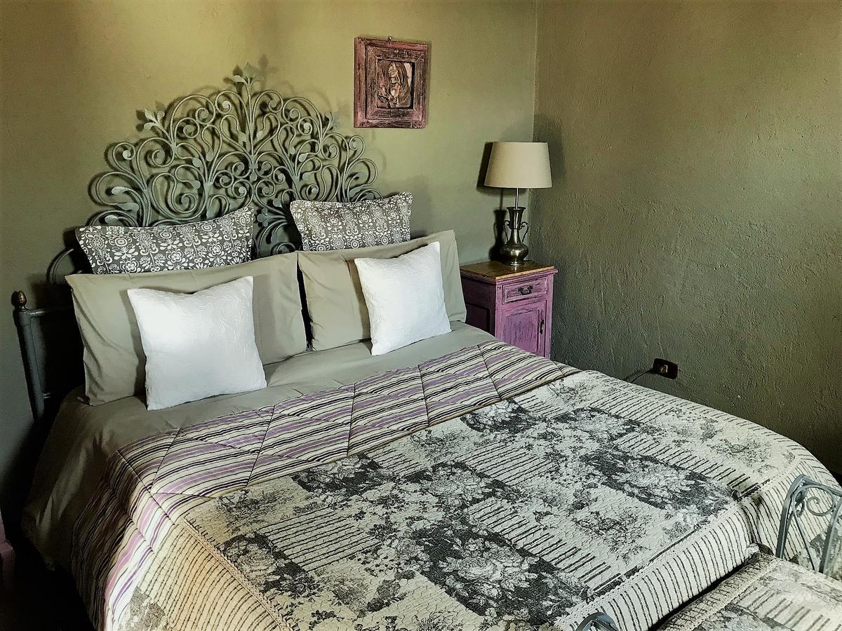 Agriturismo Gocce Di Luna 첼레리구레 외부 사진